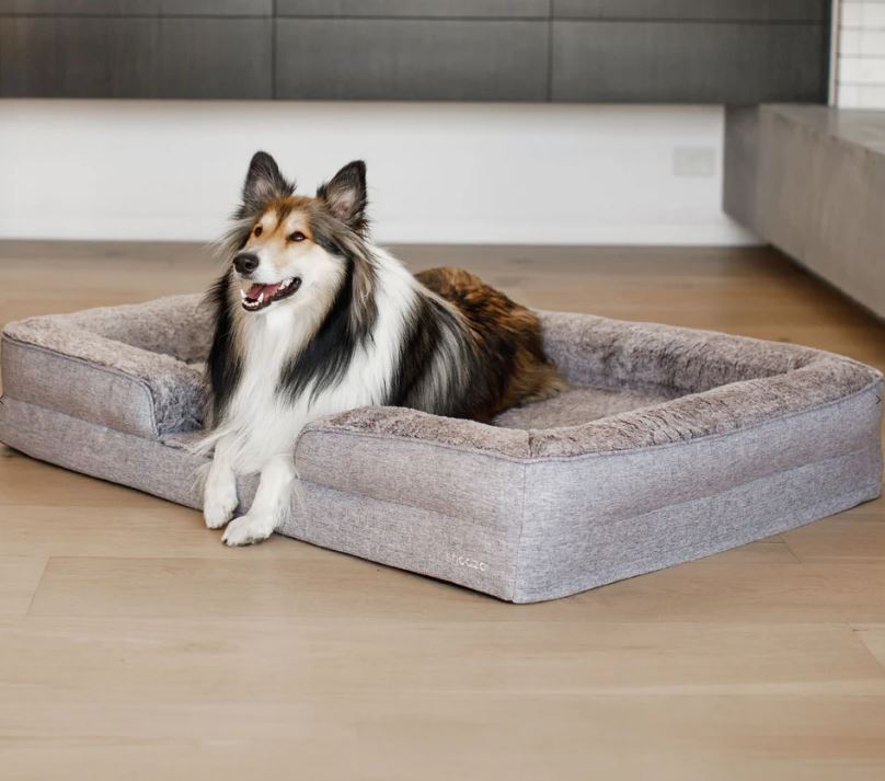 Ultra Luxe Retreat - Husky